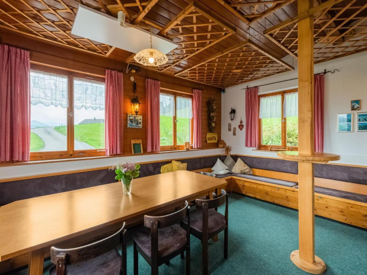 Vintage Holiday Home in Vorarlberg near Ski Area Schwarzenberg im Bregenzerwald Eksteriør billede