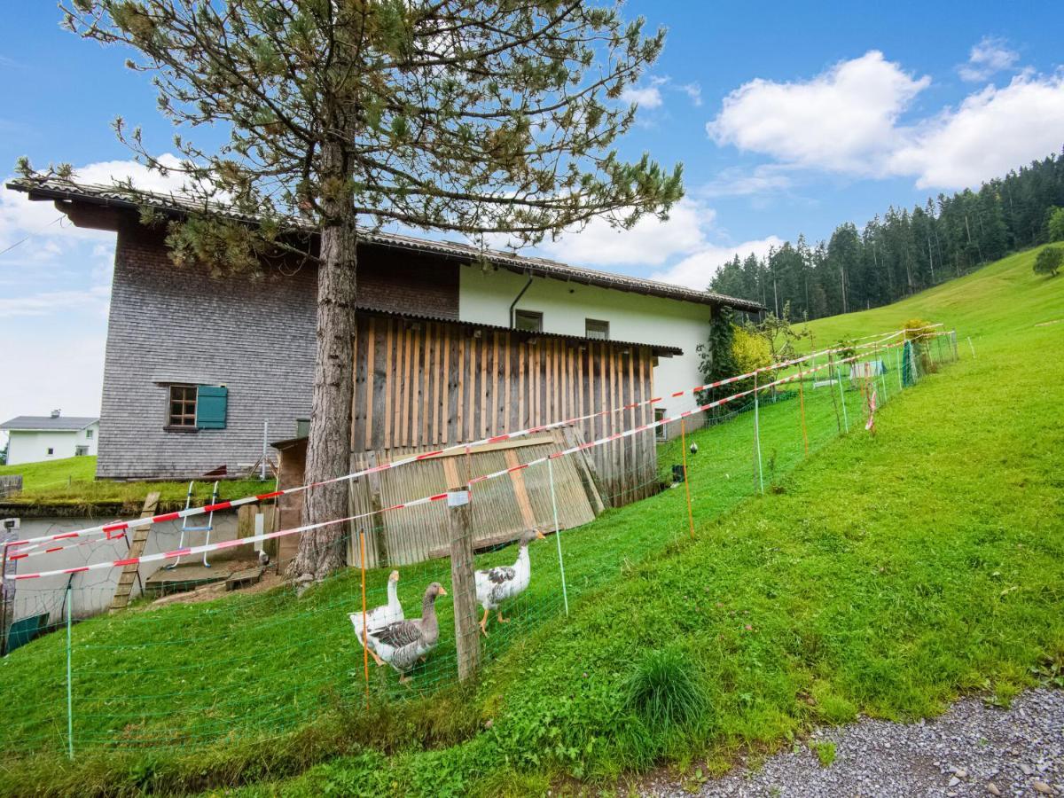 Vintage Holiday Home in Vorarlberg near Ski Area Schwarzenberg im Bregenzerwald Eksteriør billede